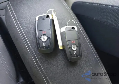 2020 Ford Escape Se z USA, uszkodzony, nr VIN 1FMCU9G69LUC04143